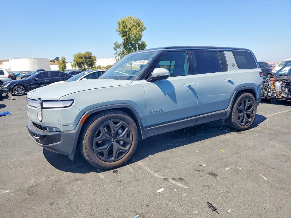7PDSGBBA2PN016650 2023 Rivian R1S photo no. 1