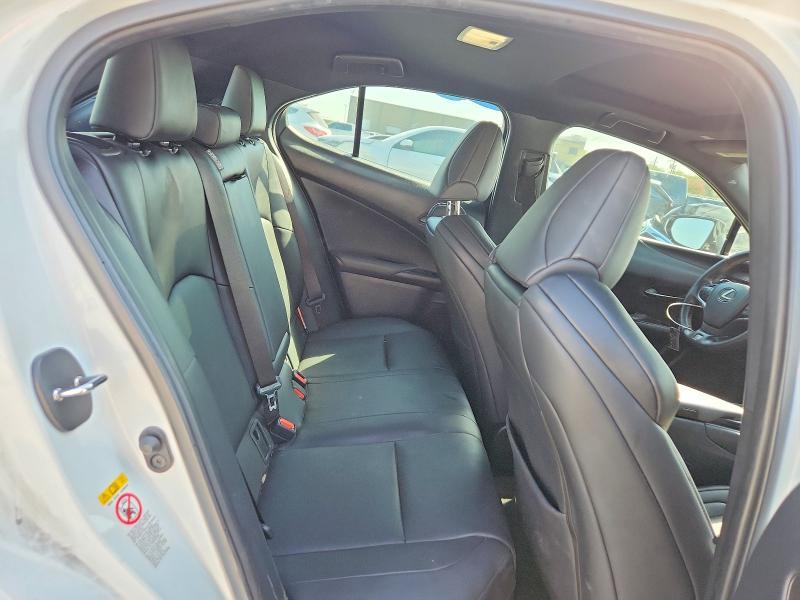 JTHY3JBH0K2007877 2019 Lexus UX photo no. 11