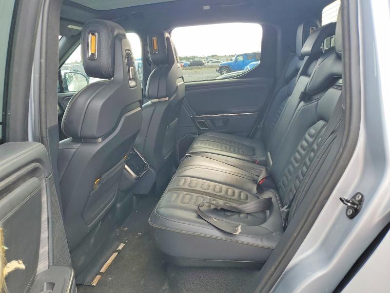 7FCTGAAAXNN008066 2022 Rivian R1T photo no. 10