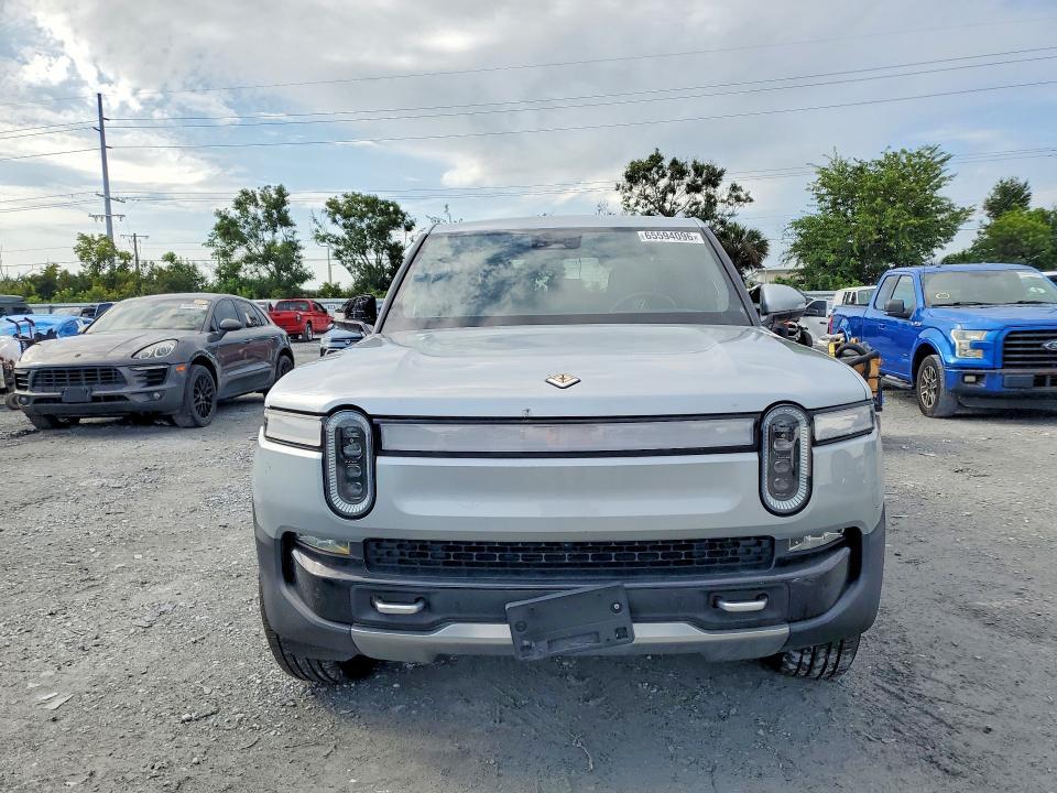 7FCTGAAAXNN008066 2022 Rivian R1T photo no. 5