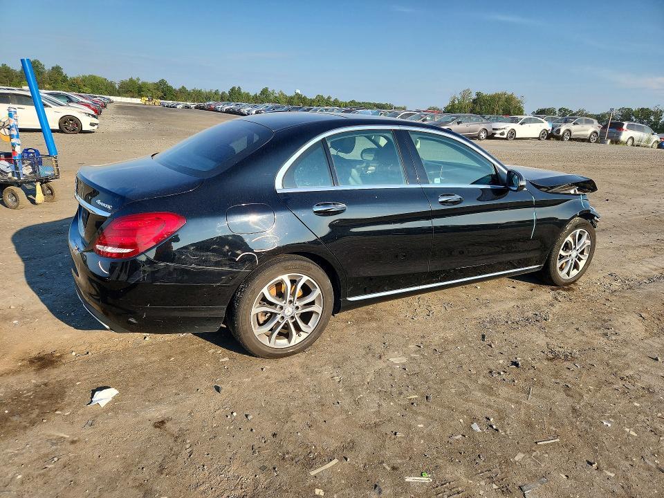 2017 Mercedes-Benz C-Class — VIN 55SWF4KB8HU202806, şəkil 3