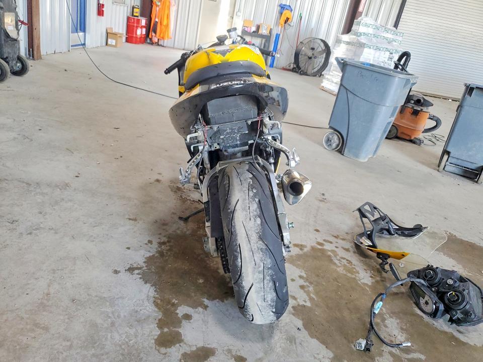 JS1GR7HA532102245 2003 Suzuki GSX-R750 photo no. 4