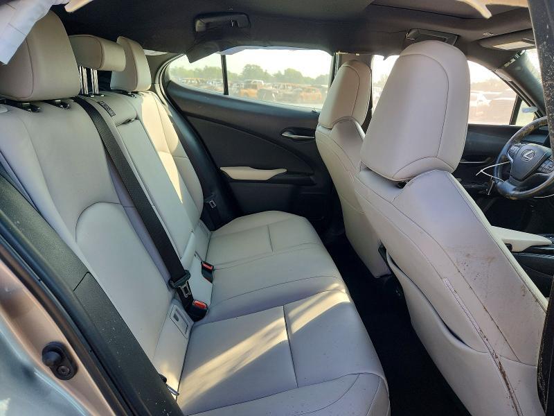 2022 Lexus UX — VIN JTHP3JBH2N2047748, şəkil 11