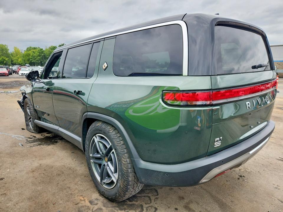 7PDSGBBA6SN048669 2025 Rivian R1S photo no. 2