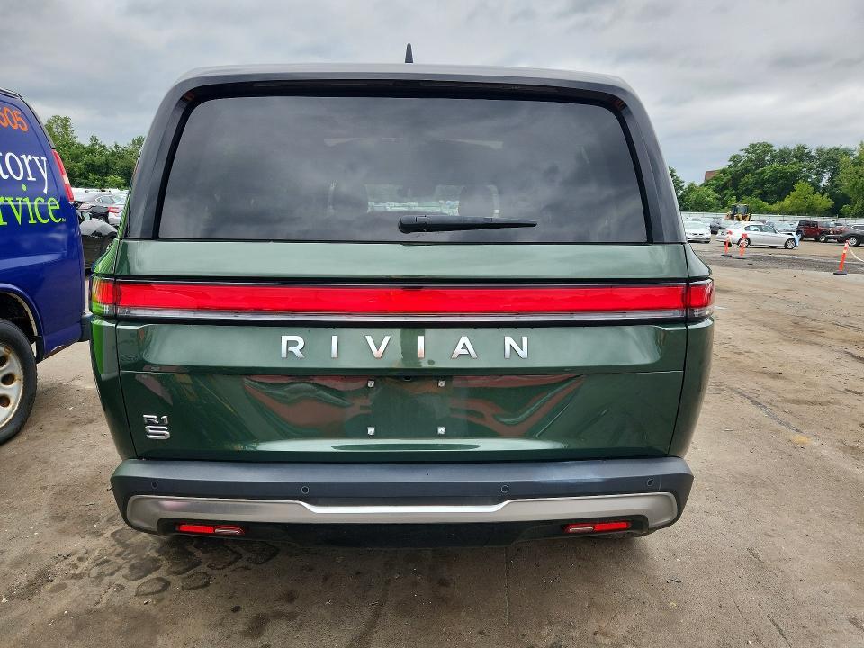 7PDSGBBA6SN048669 2025 Rivian R1S photo no. 6