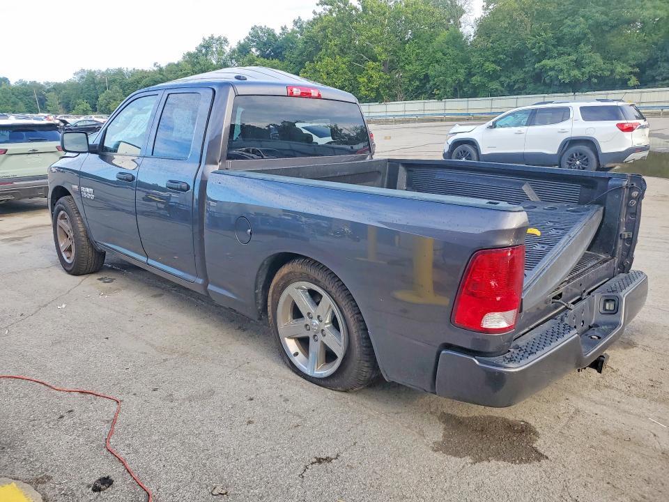 1C6RR7FT1JS215827 2018 RAM 1500 photo no. 2