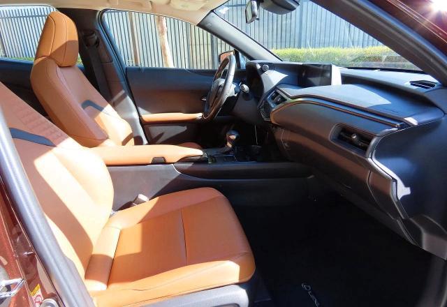 JTHY3JBH0K2013596 2019 Lexus UX photo no. 5