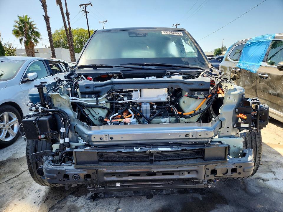 7PDSGCBP6SN057964 2025 Rivian R1S photo no. 5