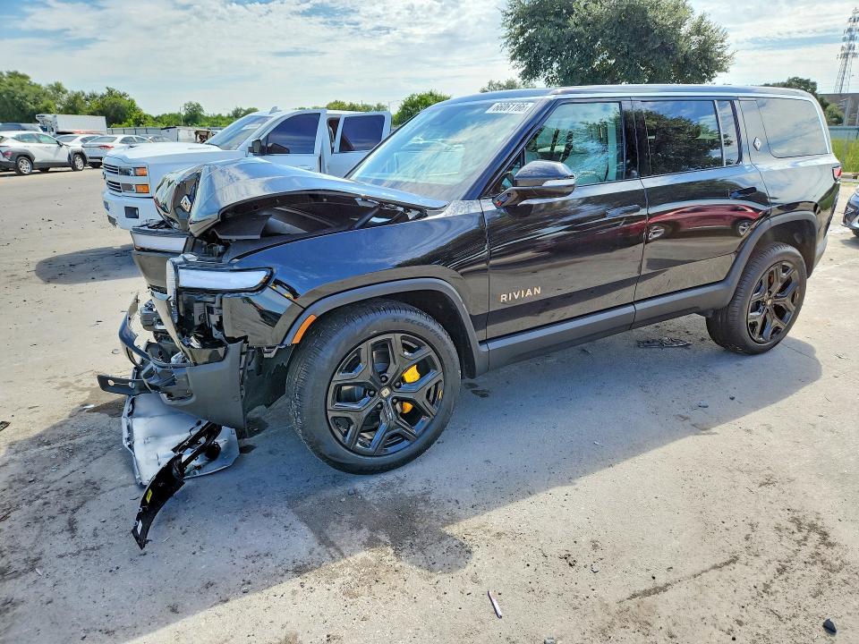 7PDSGABA2PN026301 2023 Rivian R1S photo no. 1