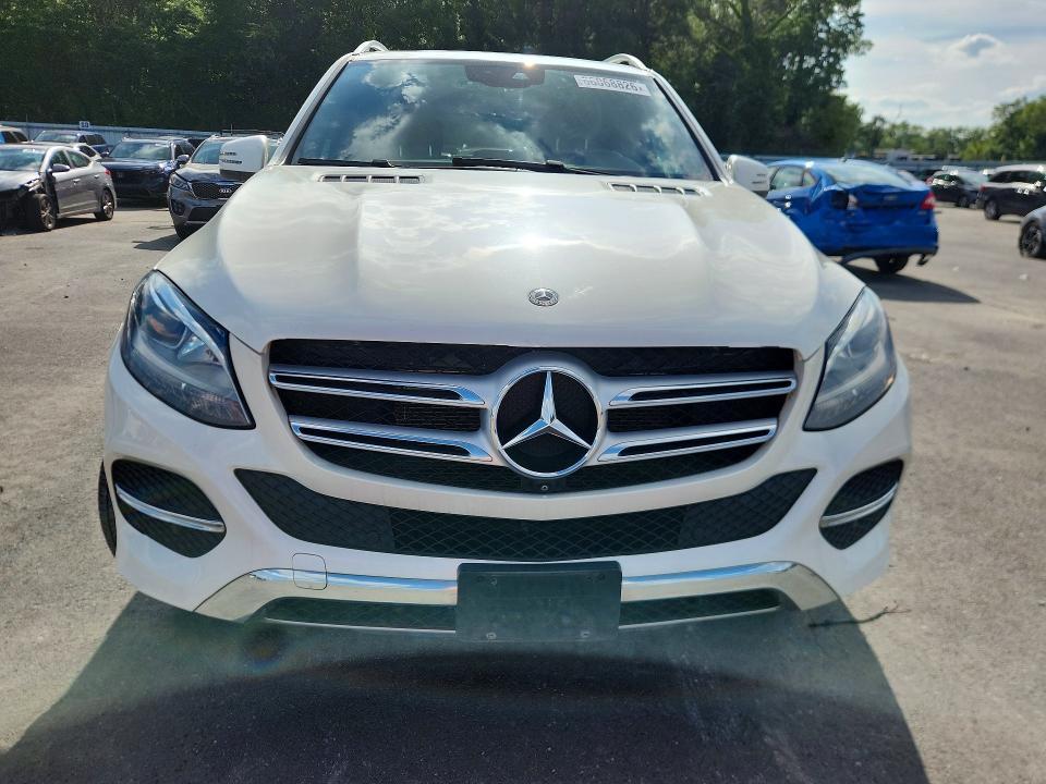 2018 Mercedes-Benz GLE-Class — VIN 4JGDA5HB3JB075181, şəkil 5