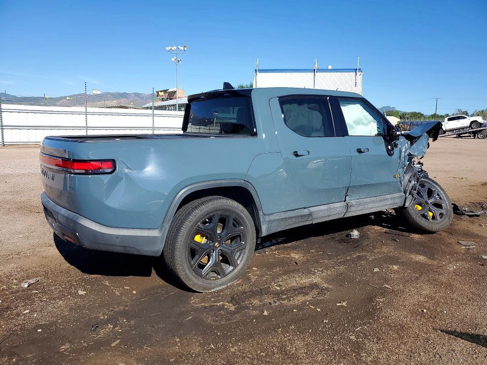 7FCTGCAP5SN036840 2025 Rivian R1T photo no. 3