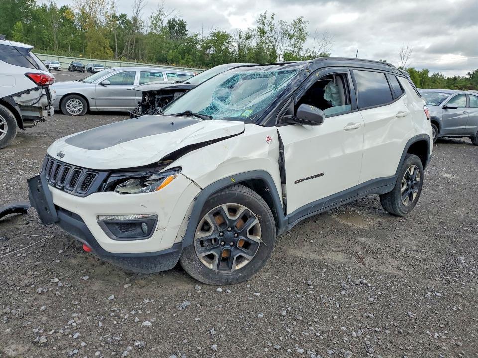2017 Jeep Compass — VIN 3C4NJDDB5HT646476, şəkil 1