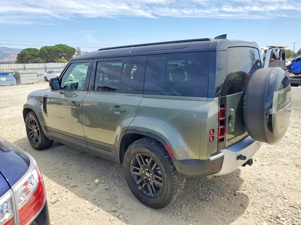 2025 Land Rover Defender — VIN SALEJ7EX9S2356982, şəkil 2