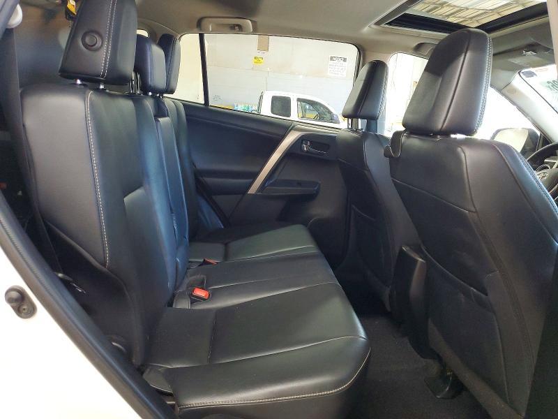 2T3DFREV2FW398583 2015 Toyota RAV4 photo no. 11