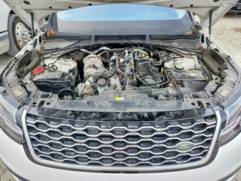 SALYB2RN1JA733167 2018 Land Rover Range Rover photo no. 12