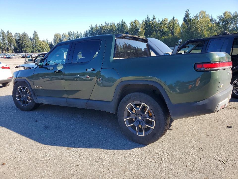 7FCTGAAA8NN010706         2022 Rivian R1T photo no. 2