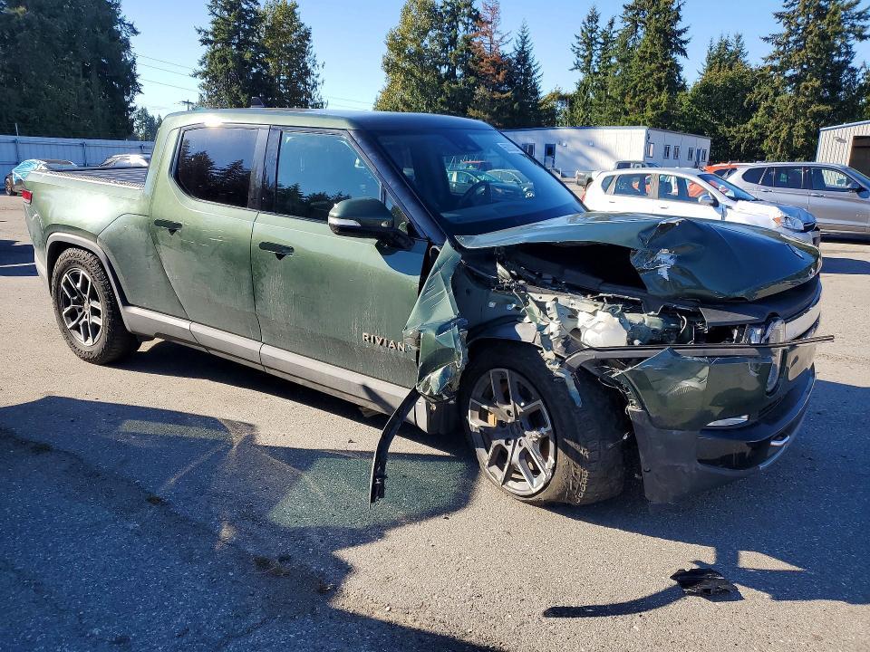 7FCTGAAA8NN010706         2022 Rivian R1T photo no. 4
