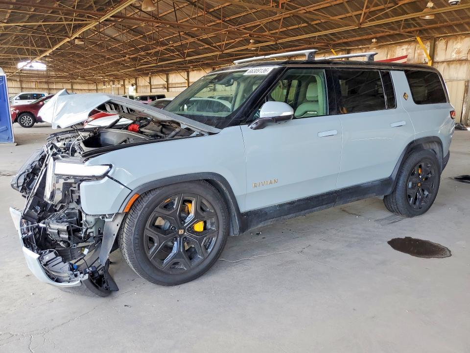 7PDSGABA5PN004549 2023 Rivian R1S photo no. 1