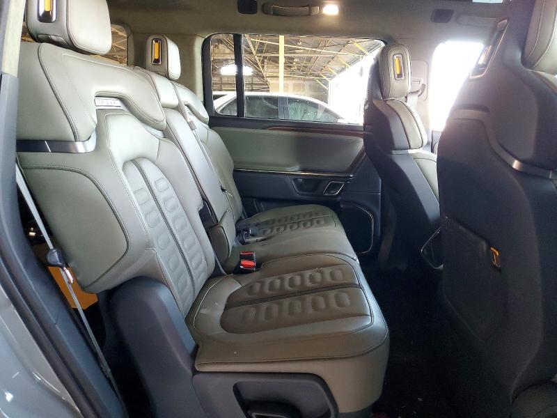 7PDSGABA5PN004549 2023 Rivian R1S photo no. 11
