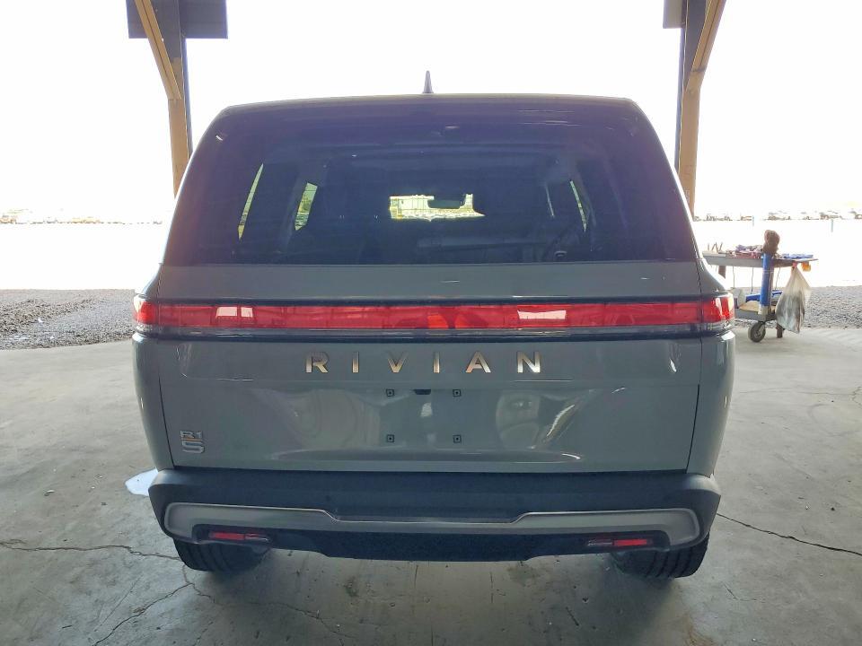 7PDSGABA5PN004549 2023 Rivian R1S photo no. 6