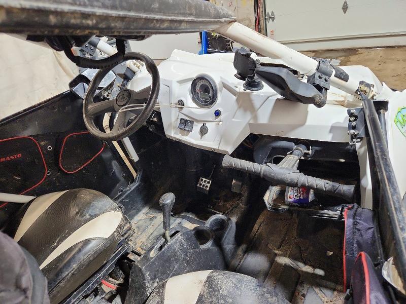 4XAVE7EA5EF261282 2014 Polaris RZR photo no. 5