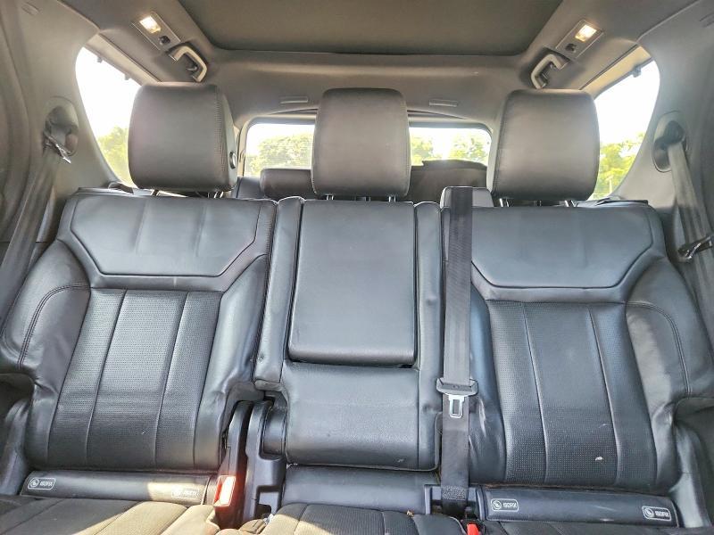 2017 Land Rover Discovery — VIN SALRRBBV6HA044181, фото 10