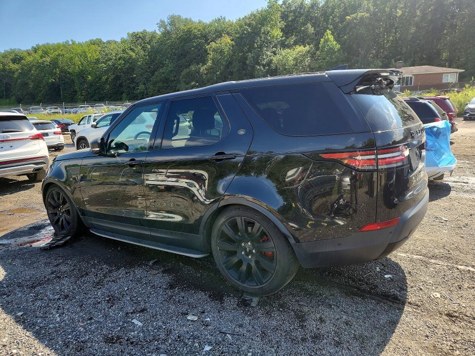 2017 Land Rover Discovery — VIN SALRRBBV6HA044181, фото 2