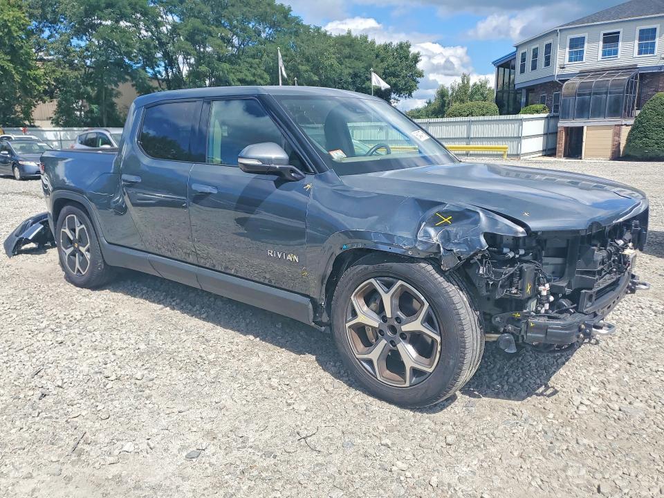 7FCTGCAA3RN030928 2024 Rivian R1T photo no. 4