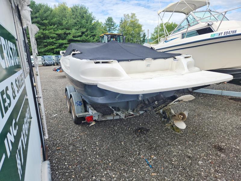 RGMFG514J102 2002 Regal BOAT photo no. 3
