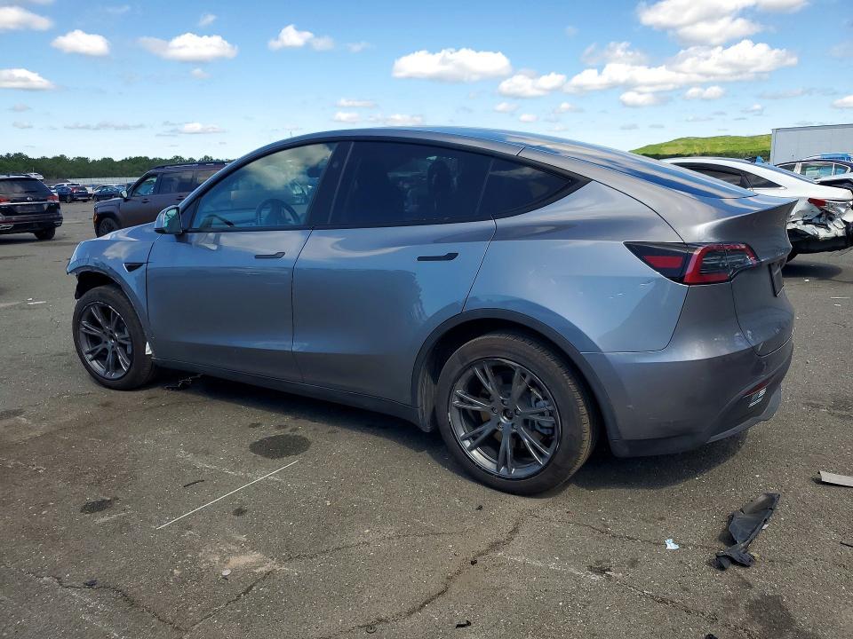 2025 Tesla MODEL Y — VIN 7SAYGDEDXSF266120, şəkil 2