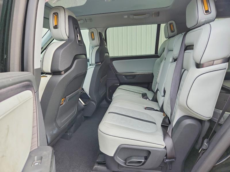 2025 Rivian R1S — VIN 7PDSGBBA3SN064893, şəkil 11