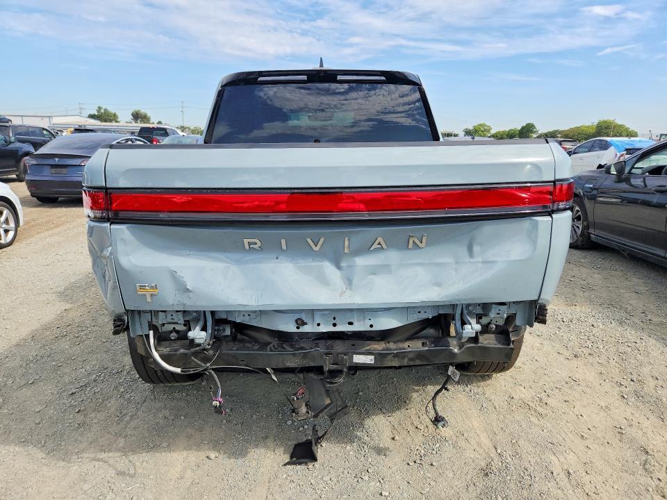 7FCTGAAA5PN023870 2023 Rivian R1T photo no. 6