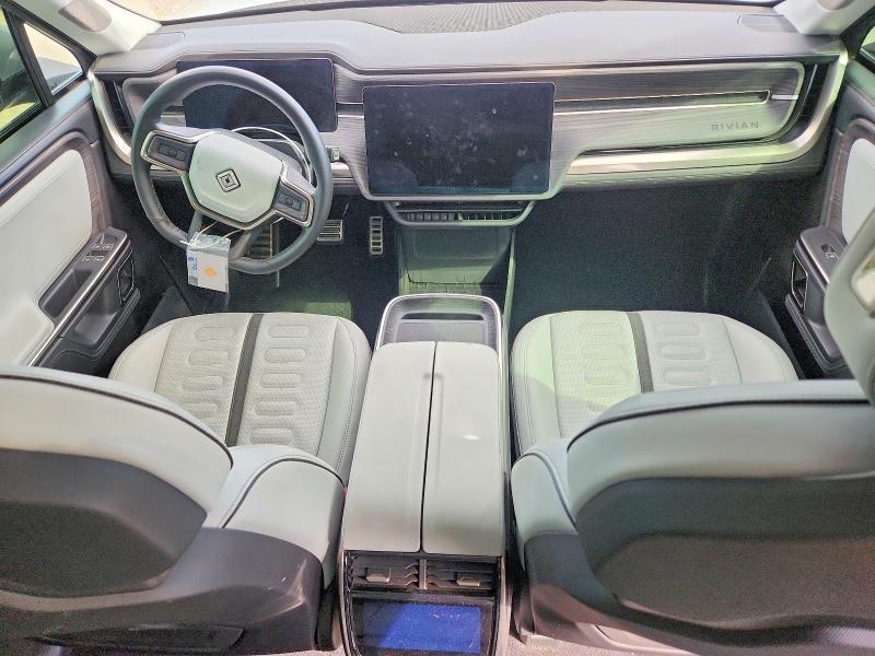 7FCTGAAA5PN023870 2023 Rivian R1T photo no. 8