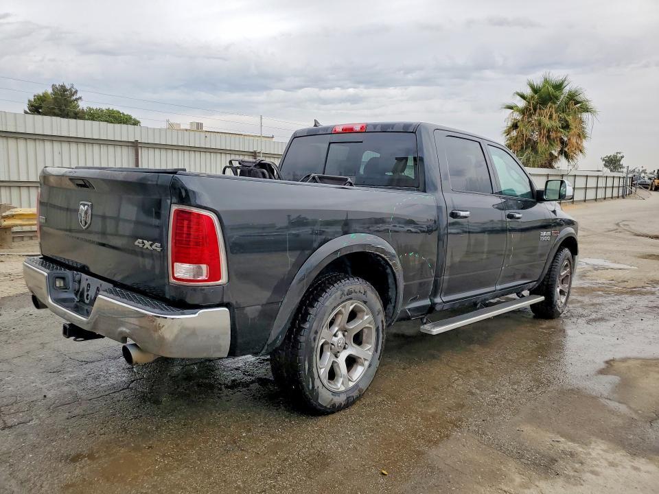2018 RAM 1500 — VIN 1C6RR7VM9JS227136, şəkil 3