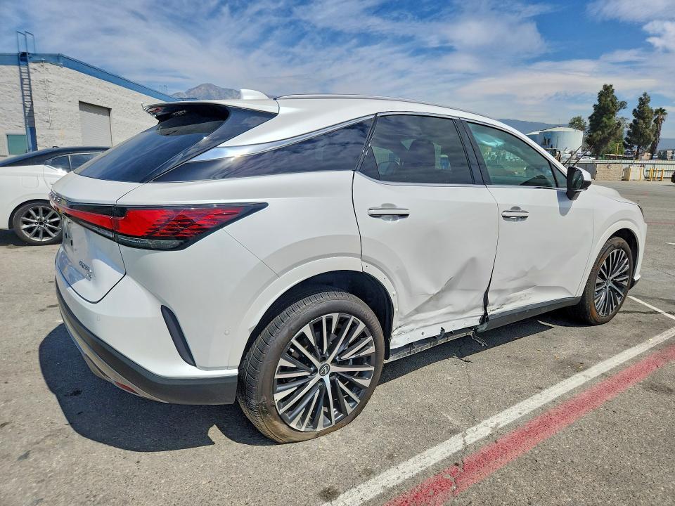 2026 Lexus RX — VIN 2T2BBMCA2TC117891, şəkil 3