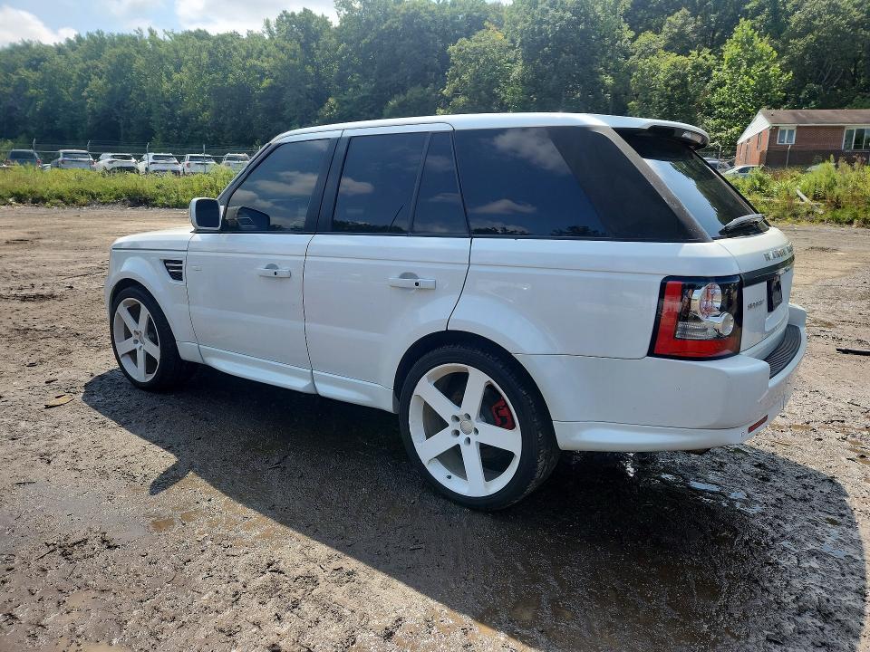SALSF2D46DA804862 2013 Land Rover Range Rover photo no. 2