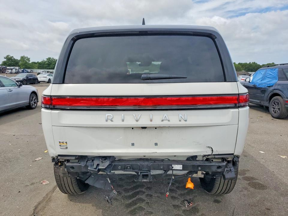 2023 Rivian R1S — VIN 7PDSGABA7PN023636, фото 6