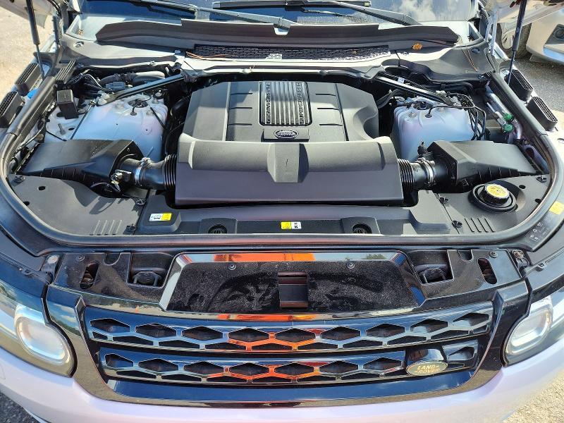 SALWV2FV9HA670686 2017 Land Rover Range Rover photo no. 12