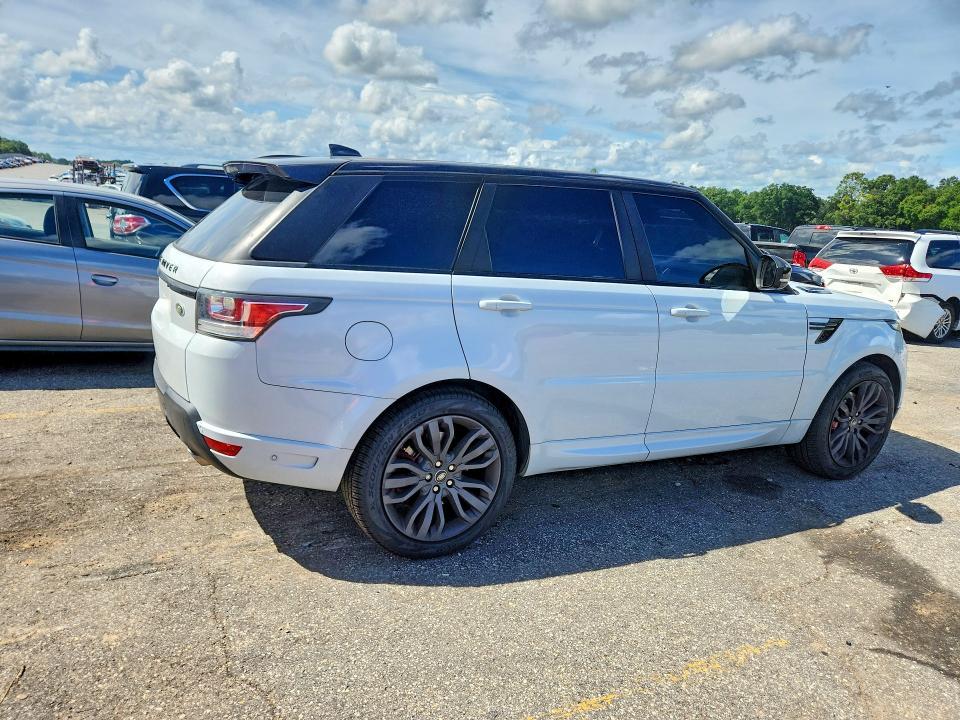 SALWV2FV9HA670686 2017 Land Rover Range Rover photo no. 3