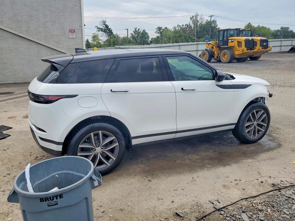 SALZJ2FX0TH310281 2026 Land Rover Range Rover photo no. 3