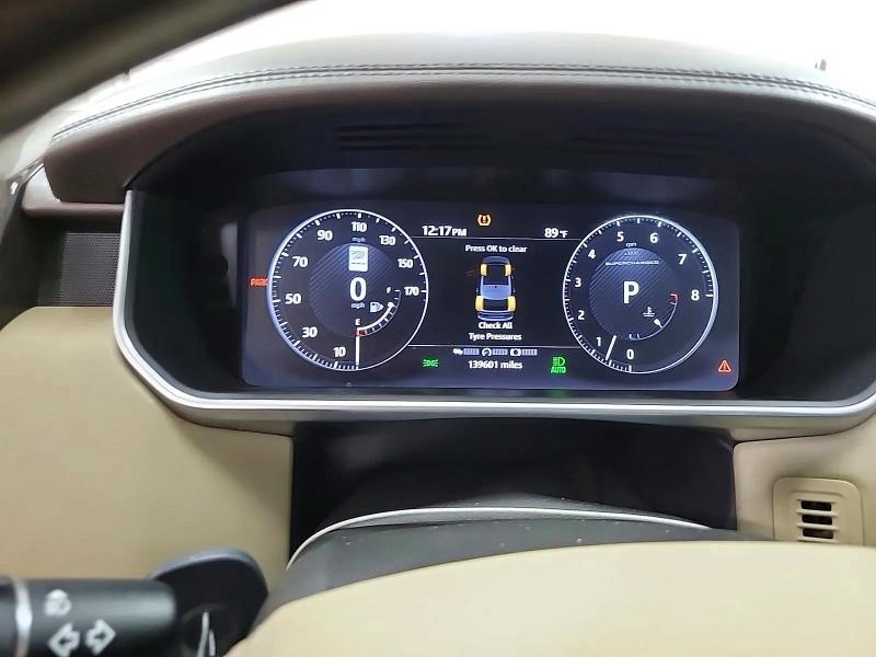 SALGS2FE4HA327071 2017 Land Rover Range Rover photo no. 8