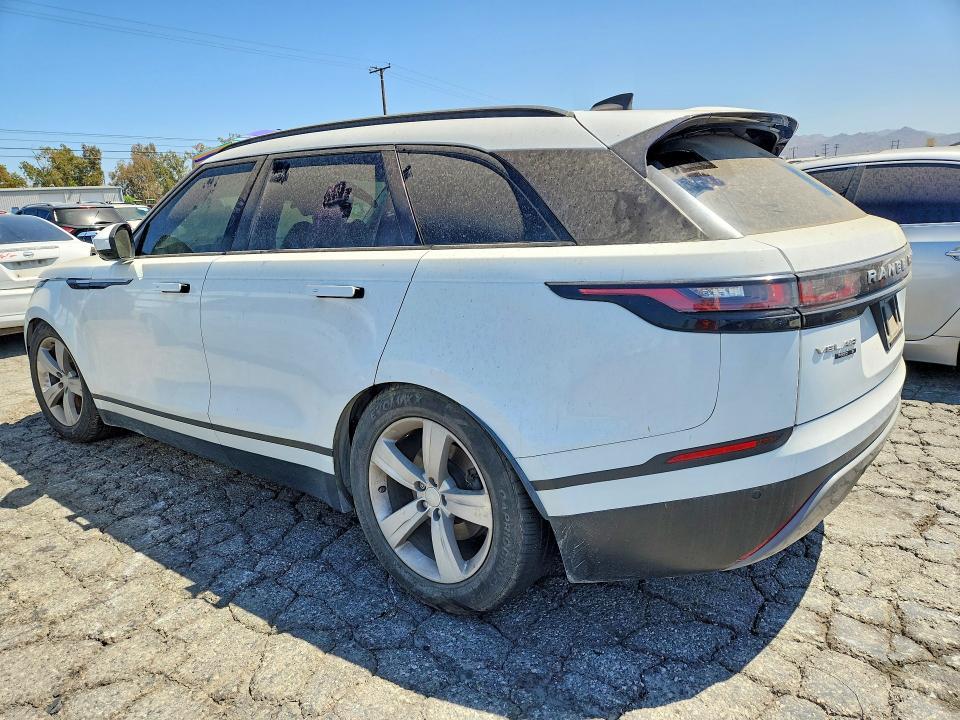 SALYB2RV0JA751076 2018 Land Rover Range Rover photo no. 2