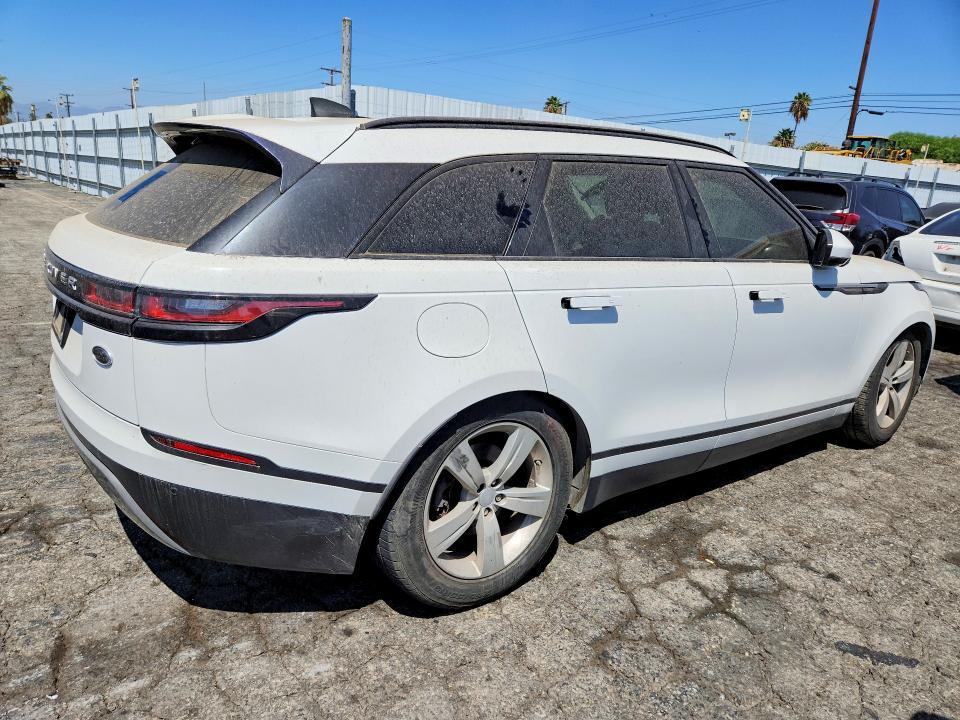 SALYB2RV0JA751076 2018 Land Rover Range Rover photo no. 3