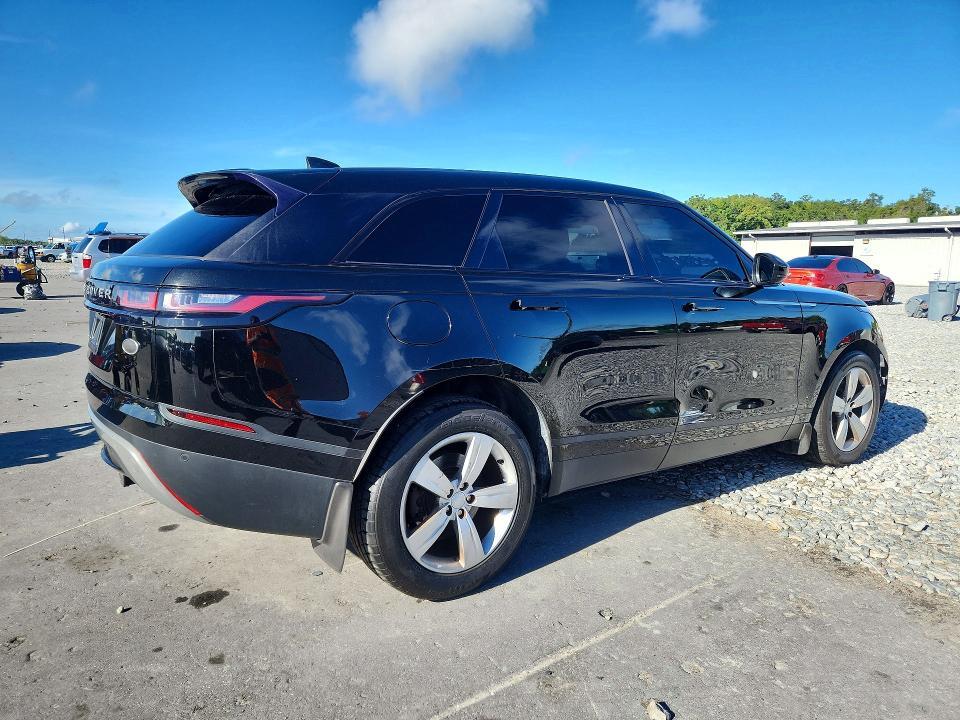 SALYB2RV6JA712122 2018 Land Rover Range Rover photo no. 3