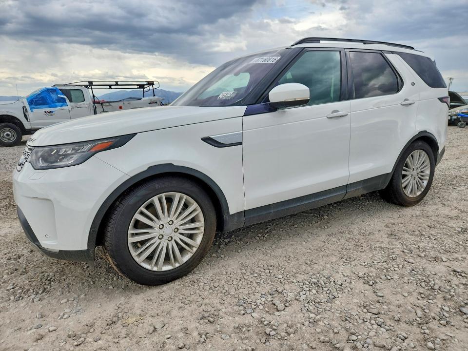 2018 Land Rover Discovery — VIN SALRT2RV3JA057421