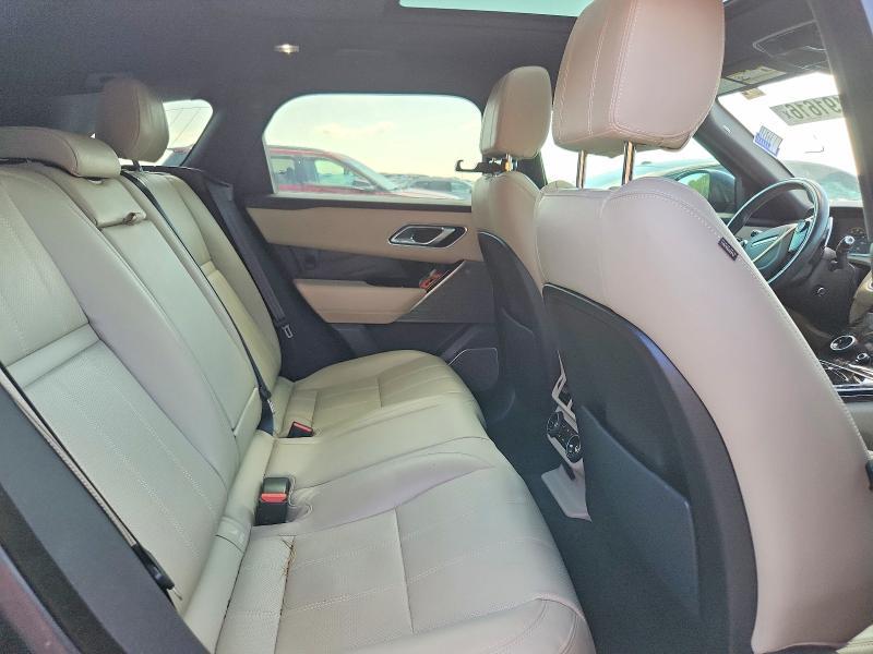 SALYL2RV7JA772102 2018 Land Rover Range Rover photo no. 11