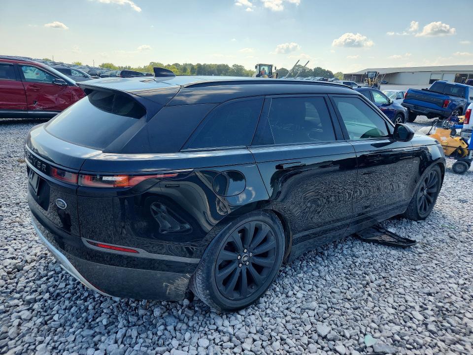 SALYL2RV7JA772102 2018 Land Rover Range Rover photo no. 3