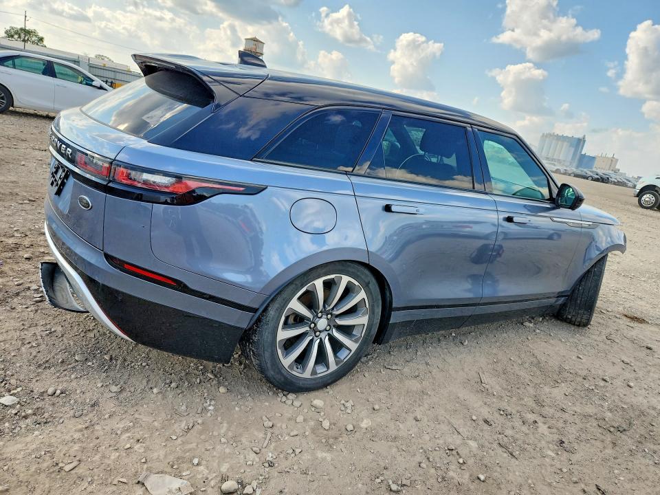 SALYB2RV0JA719700 2018 Land Rover Range Rover photo no. 3