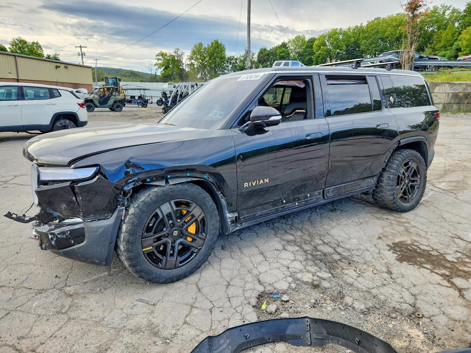 7PDSGABA7PN018355 2023 Rivian R1S photo no. 1