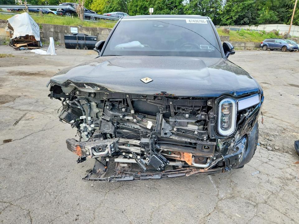 7PDSGABA7PN018355 2023 Rivian R1S photo no. 5